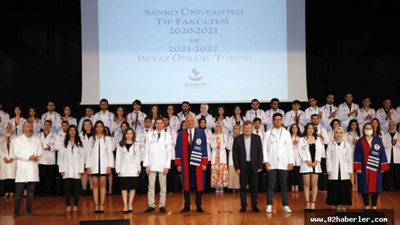 Sanko Üniversitesi Tıp Fakültesi Beyaz Önlük Giyme Töreni