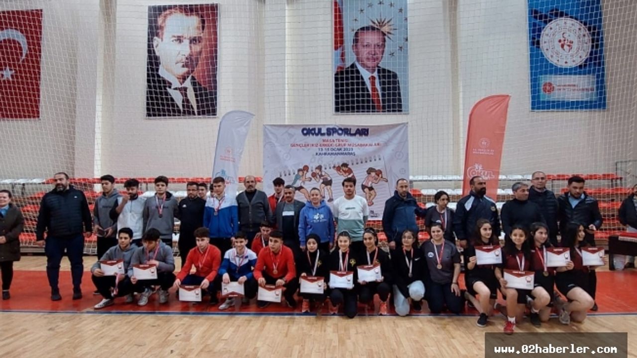 Besni OSB Koleji Öğrencileri Masa Tenisinde Türkiye Finallerinde