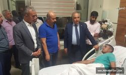  Rektör Turgut’tan yaralı askere ziyaret