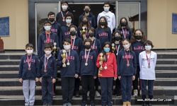 Sanko Okulları Sporcuları Yedi Birincilik Kupası Kazandı