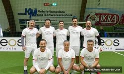 Şef Döner Futbol Takımı U40 Turnuvasında Ücüncü Oldu 