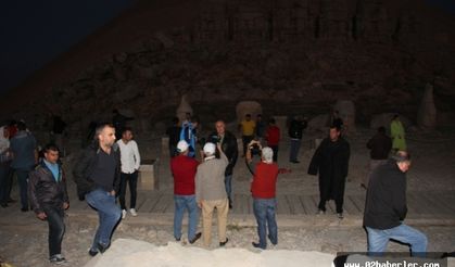 Nemrut Dağı’na Turist Sayısı 100 Bini Aşması Bekleniyor