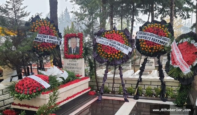 Merhum Mehmet Erdemoğlu Mezarı Başında Dualarla Anıldı