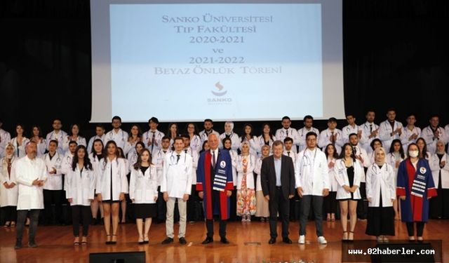 Sanko Üniversitesi Tıp Fakültesi Beyaz Önlük Giyme Töreni
