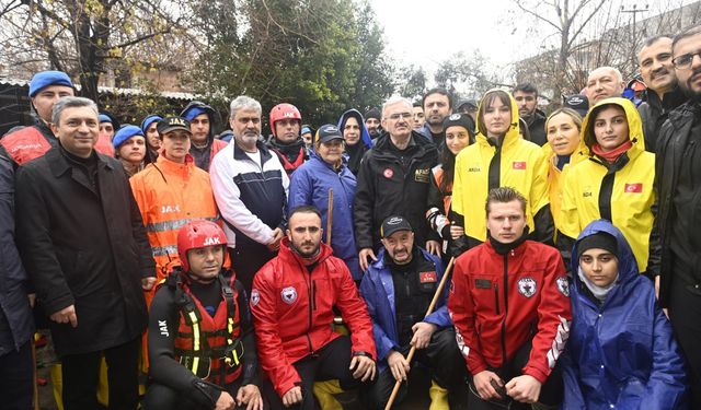 AFAD Gönüllüleri Antalya’da İşbaşında